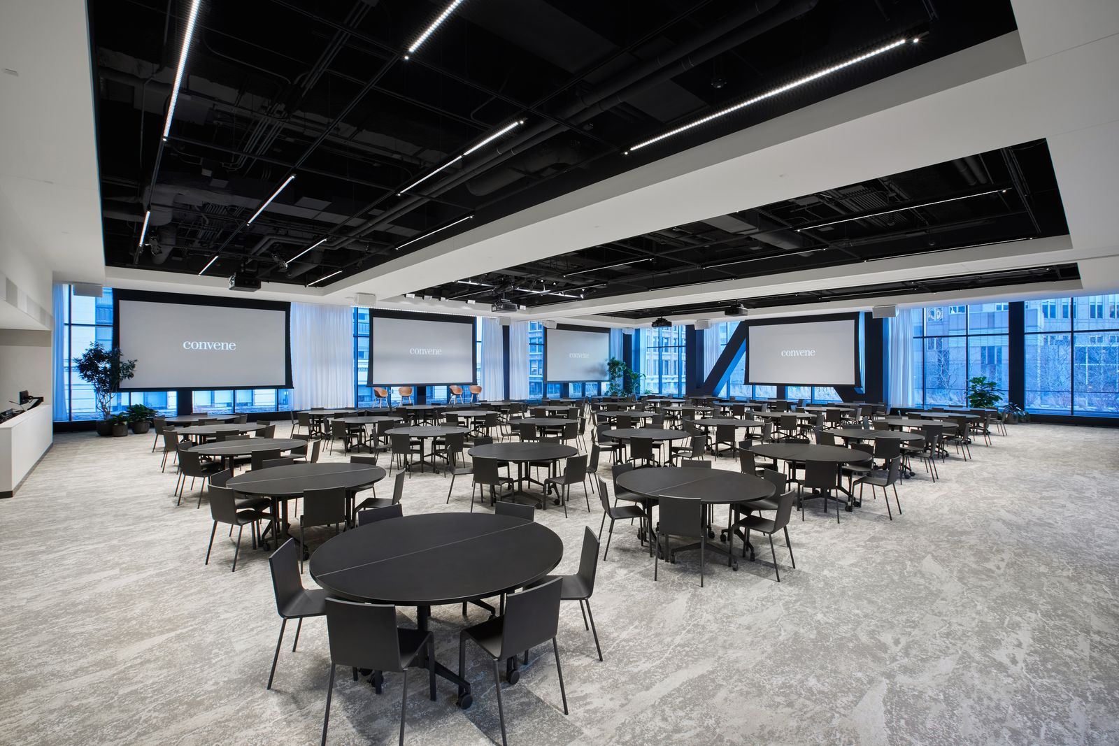 Roundtables set for a session at Convene, Willis Tower