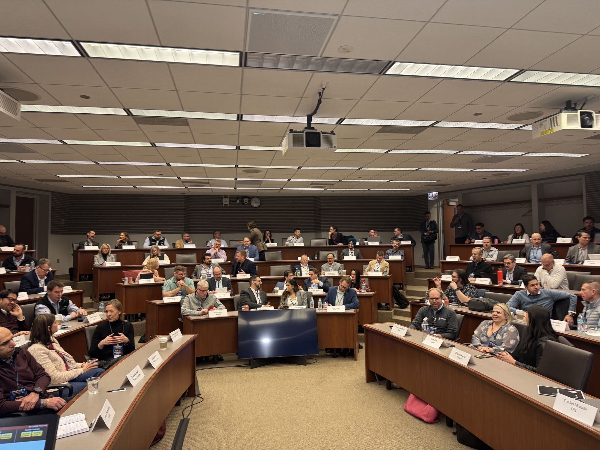 A full room of B2B eCommerce practitioners
